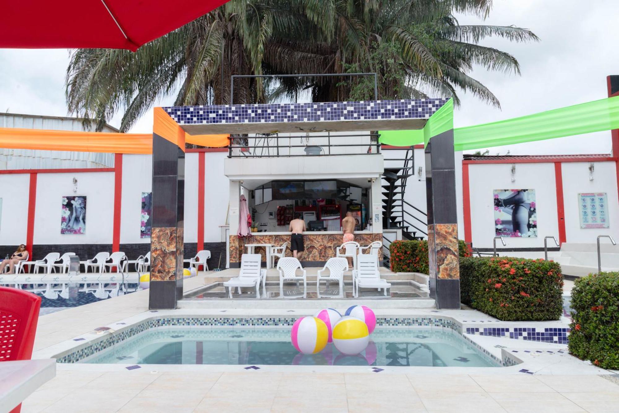 Bora Bora Adults Only Hotell Melgar Exteriör bild